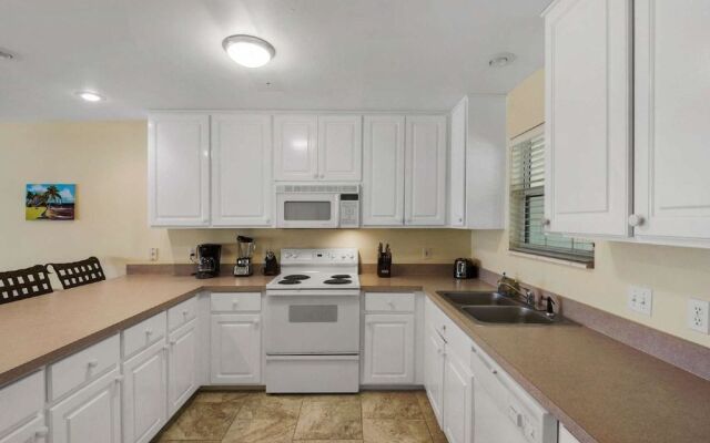 Barefoot Beach Retreat 3 Bedroom Apartment