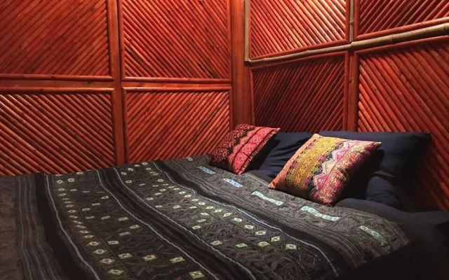 Indigo Snail Boutique Hmong Homestay