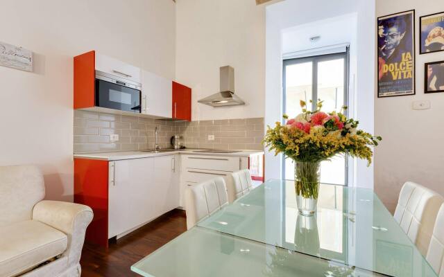 Rome as you feel - Monti Colosseo Apartments