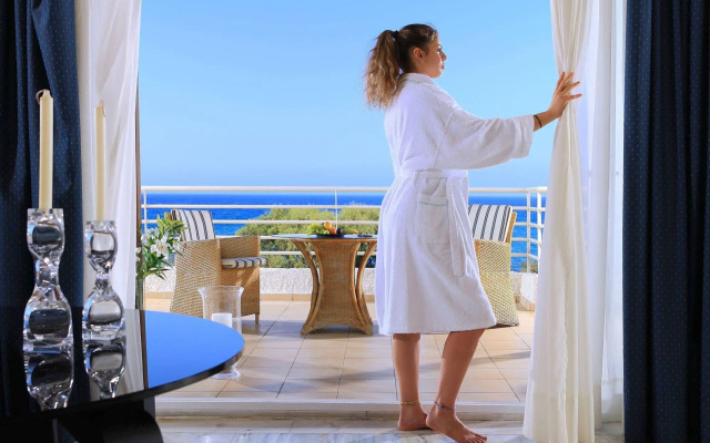 Apollonia Beach Resort & Spa