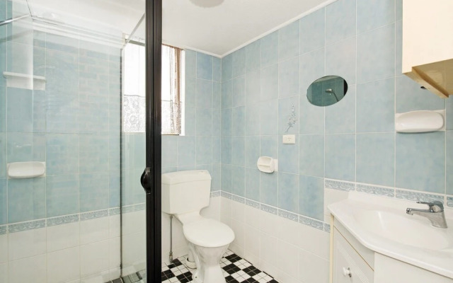 Huge top Floor Unit Across the Road....waterfront!!