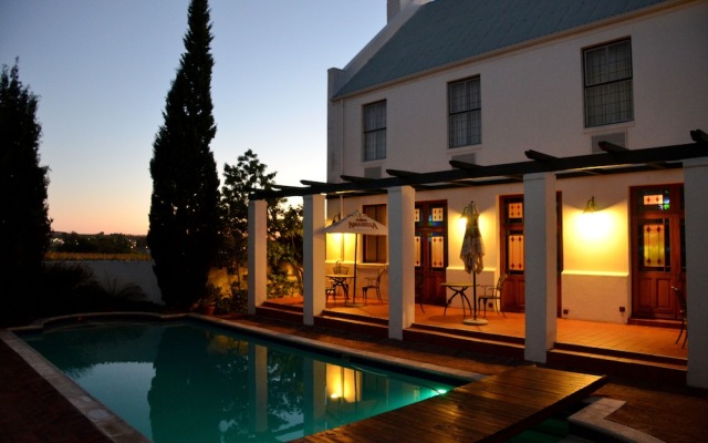 Stellenbosch Lodge