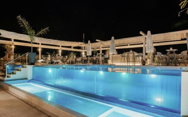 Las Hotel & Spa