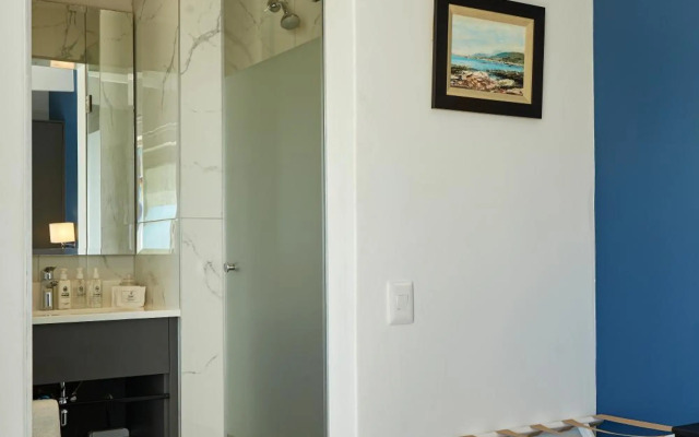 One Marine Drive Boutique Hotel