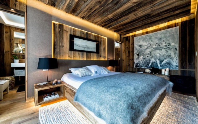Nice view and only the rush of the river below to lull you to sleep – Guest Rooms – Visp