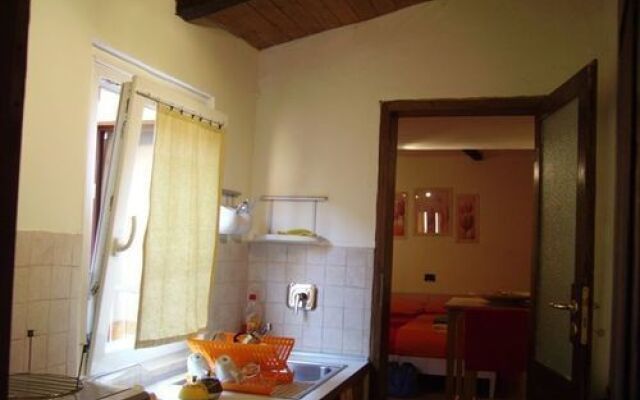 Aurelio's Apartments