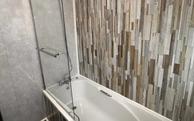 House - Sleeps 6 - Pet Friendly - Garden - Parking