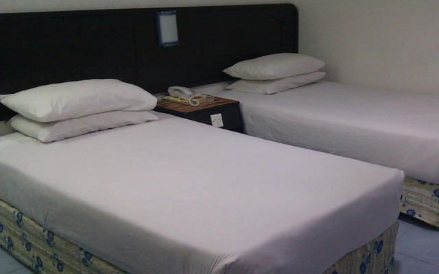 Wah May Hotel