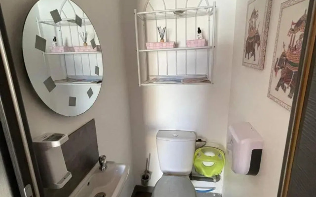 Maison neuve avec jardin au calme