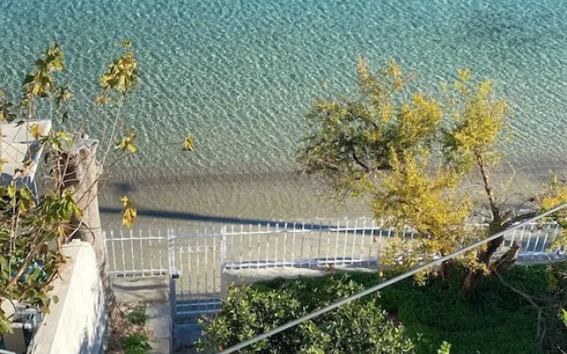 Tolo Beach House with Breathtaking View