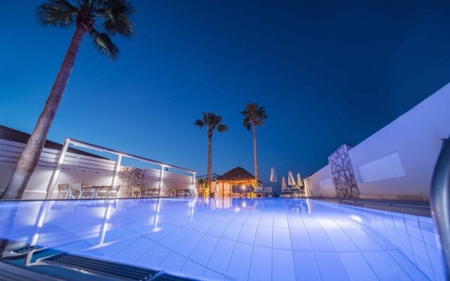 Soleil Apartments  Studios