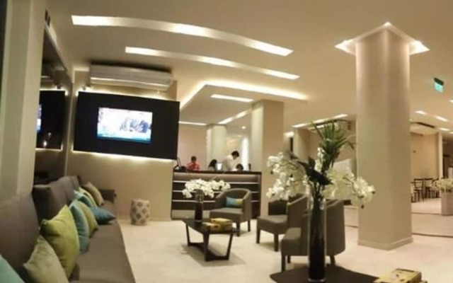 Altos Del Estero Hotel And Apartments
