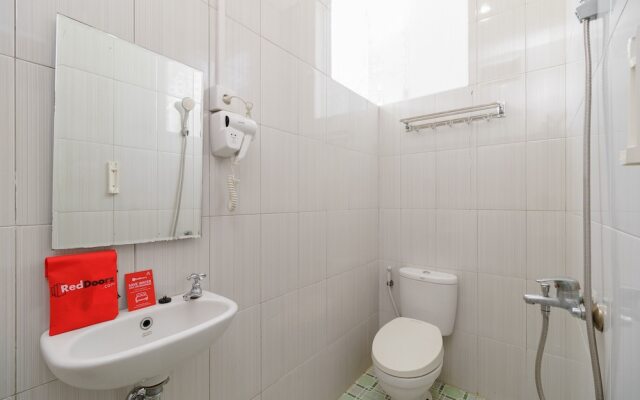 Hotel Pondok 68 by RedDoorz