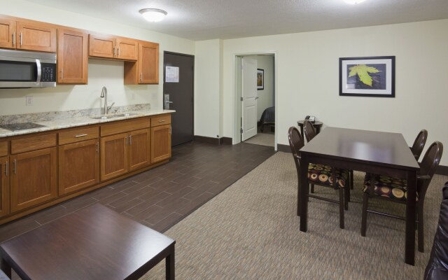 Fargo Inn and Suites