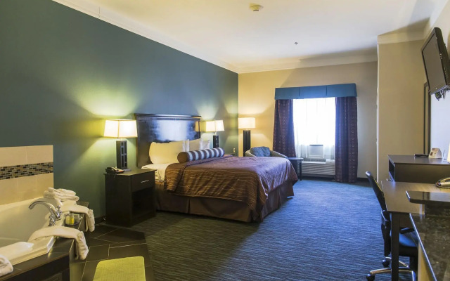 Red River Inn And Suites