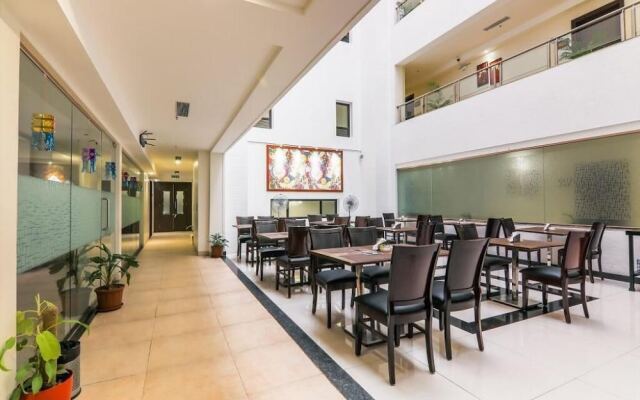 Magnus Square Business Hotel