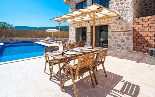 Villa İstinye 2