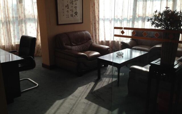Nanjing Renyun Hotel
