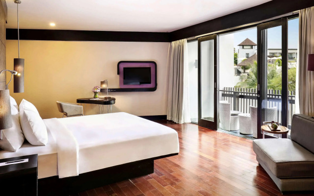 Pullman Bali Legian Beach