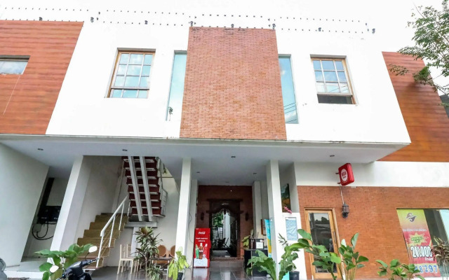 NIDA Rooms Jembatan Merah Depok