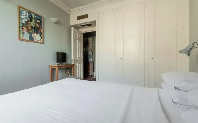 Cockspur Street by Onefinestay