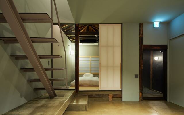 YADORU KYOTO HANARE Dokutsu No Yado