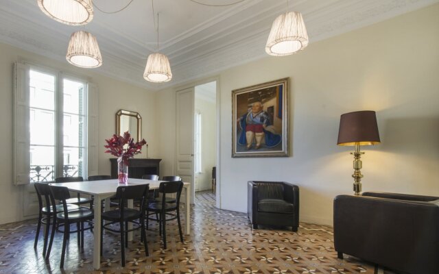 RAMBLA - Cozy Big Apartment