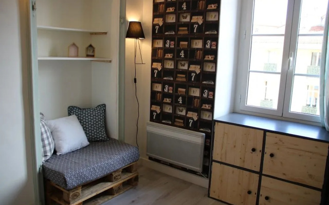 Garibaldi Bed  Breakfast