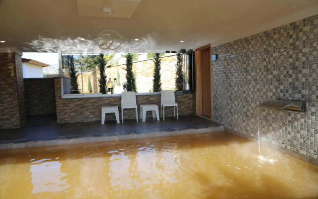 Ladik Hotel