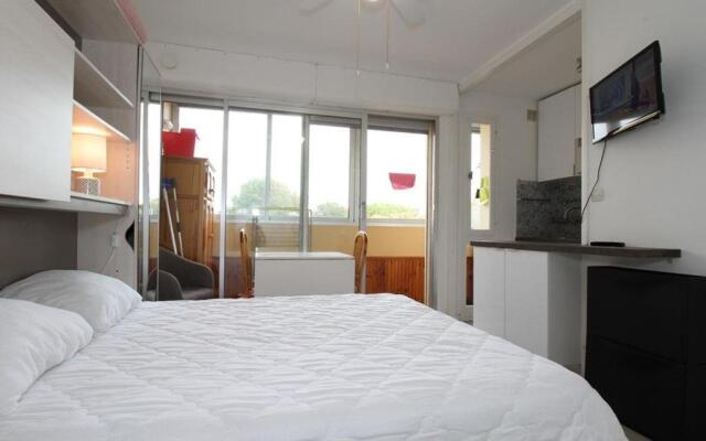 Appartement Balaruc-les-Bains, 1 pièce, 2 personnes - FR-1-553-110