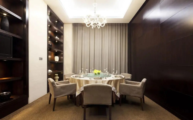 Howard Johnson By Wyndham Parkland Hotel Dalian
