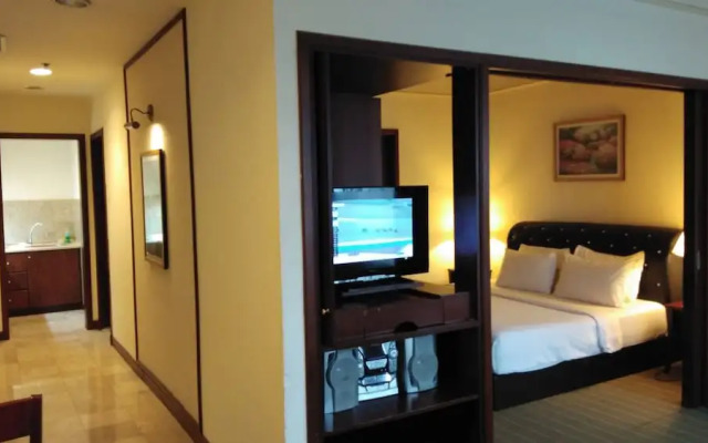 SM service suite Times Square