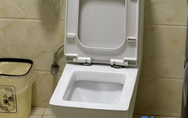 Xiyin Cinema Hotel (Yangjiawan Metro Station)