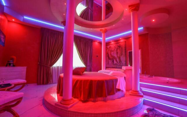 Alcova Suite & Relax