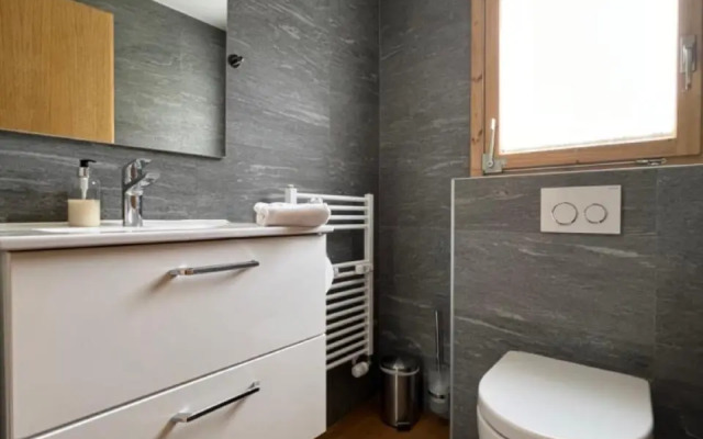 Cozy Apartment With Stunning View