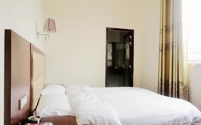 Yuanlong Business Hotel