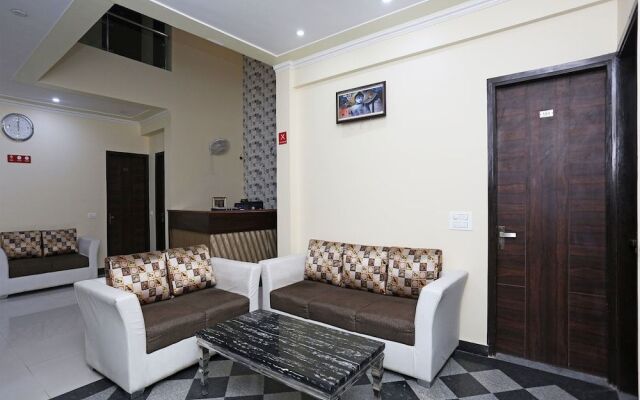 OYO 4026 Royal Inn