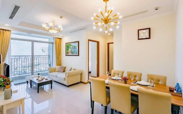 Luxury Landmark - Linh's Apartment