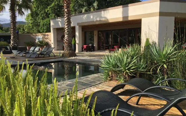 Lily Pond Country Lodge