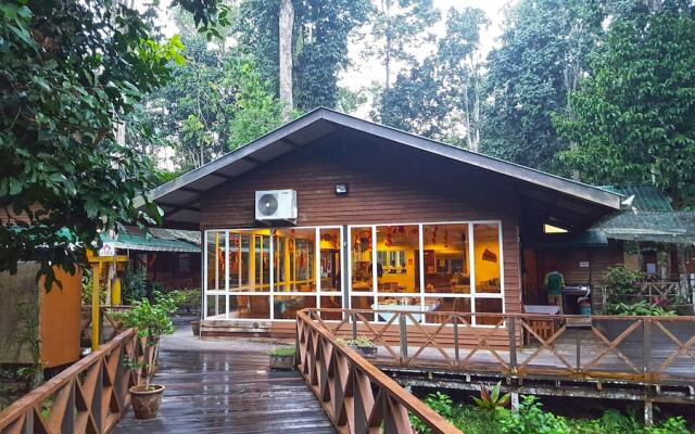 Borneo Nature Lodge