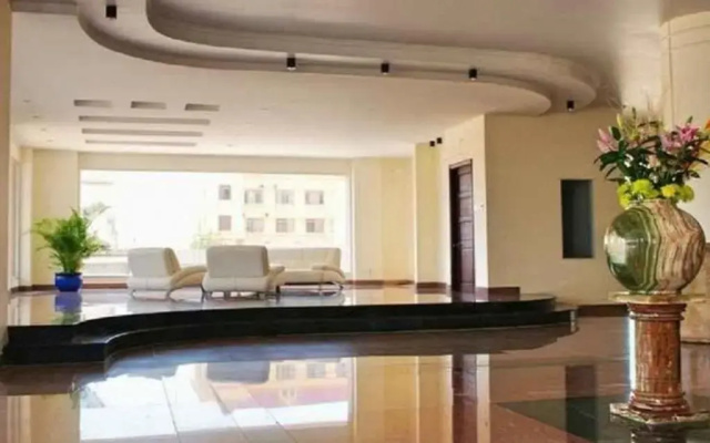 Long Beach Hotel