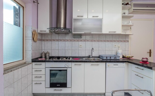 Stunning Apartment in Lovran With 1 Bedrooms and Wifi