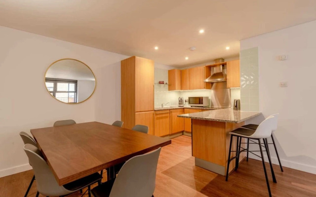 Modern And Spacious 2 Bedroom in Central London