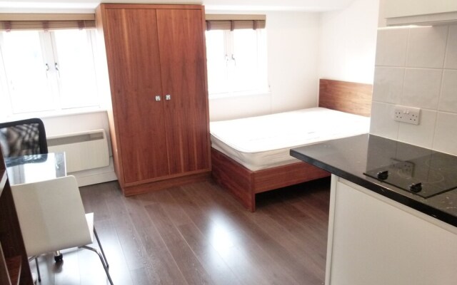 SS Property Hub - City of London Studio Apartment 17