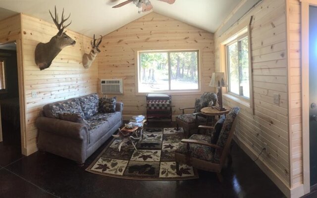 Diamond 7 Bar Guest Ranch