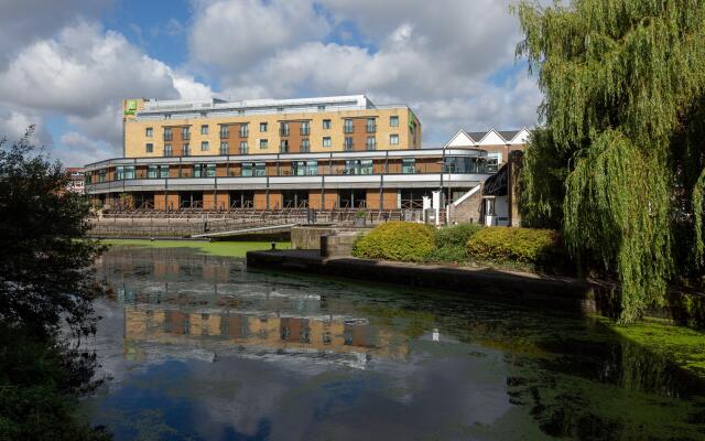 Holiday Inn Brentford Lock, an IHG Hotel