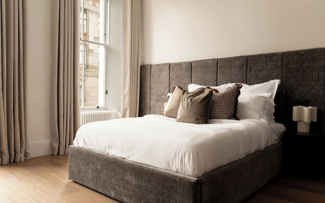 Moment Blythswood Street