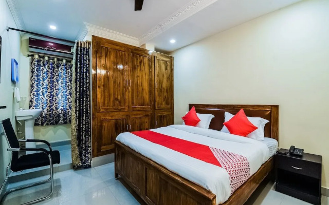 Sri Jaya Guesthouse By OYO Rooms