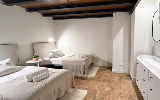 VTZ Orús Factory Hotel - Parking Muy Económico