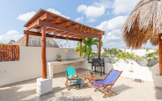 Secret Garden Oasis 3BR Penthouse
